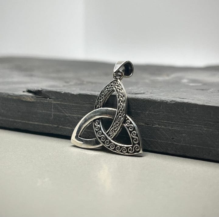 Trinite Celtic Knot Pendent